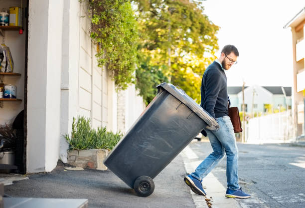 Best Professional Junk Removal  in Oconomowoc, WI